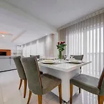 Apartmán Unique - Spacious 3br Premium Flat *