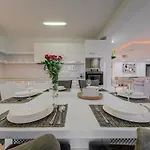 Unique - Spacious 3br Premium Flat Appartamento *