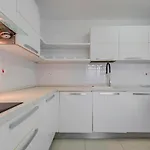 Apartment Unique - Spacious 3br Premium Flat