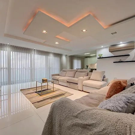 Unique - Spacious 3br Premium Flat Apartmán