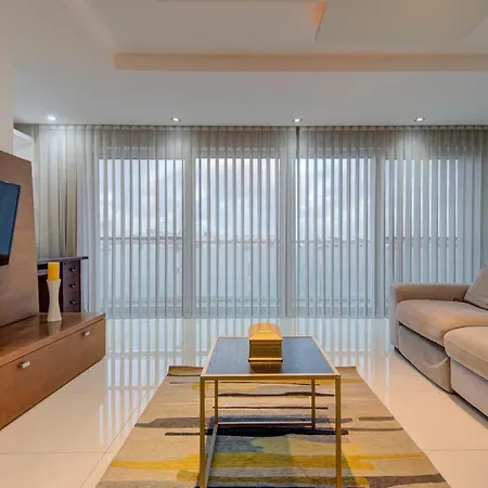 Apartman Unique - Spacious 3br Premium Flat