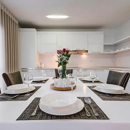 Apartman Unique - Spacious 3br Premium Flat Is-Swieqi