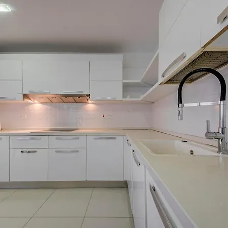 Unique - Spacious 3br Premium Flat Apartman *
