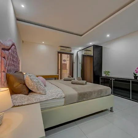 شقة Unique - Spacious 3br Premium Flat *